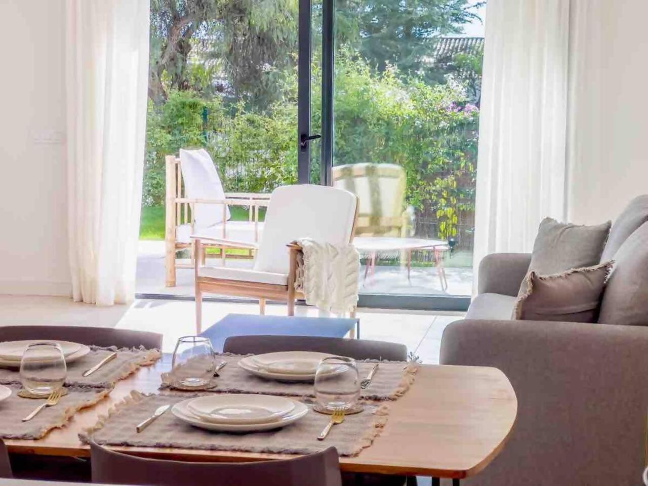 Apartment Bajo Con Jardin En La Milla De Oro *