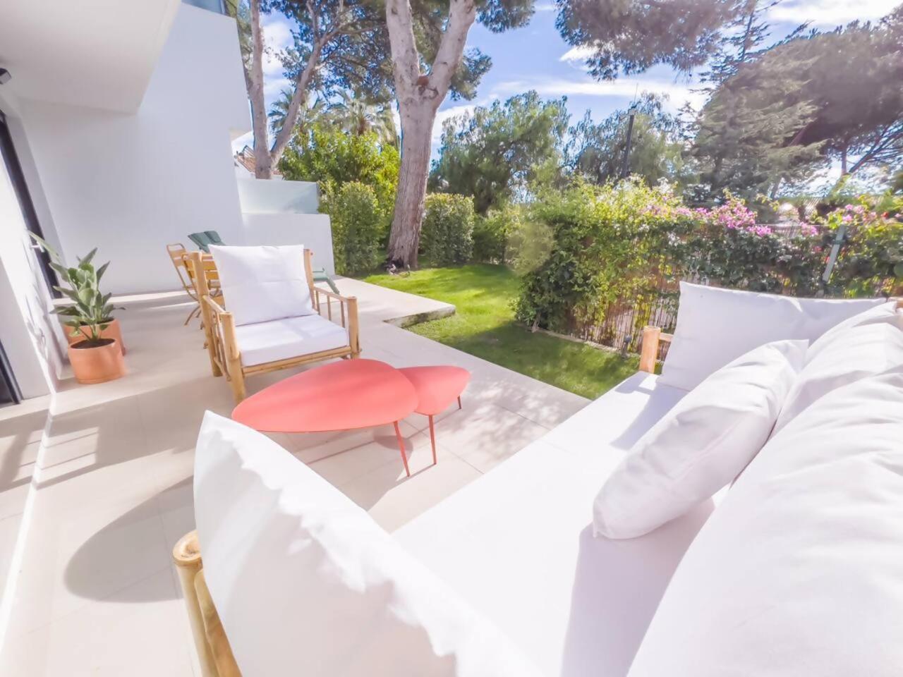 Apartment Bajo Con Jardin En La Milla De Oro
